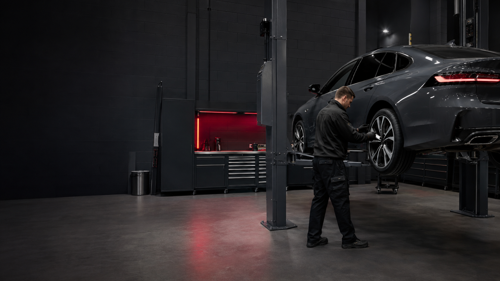 AUTO 7 CENTRE vehicle workshop
